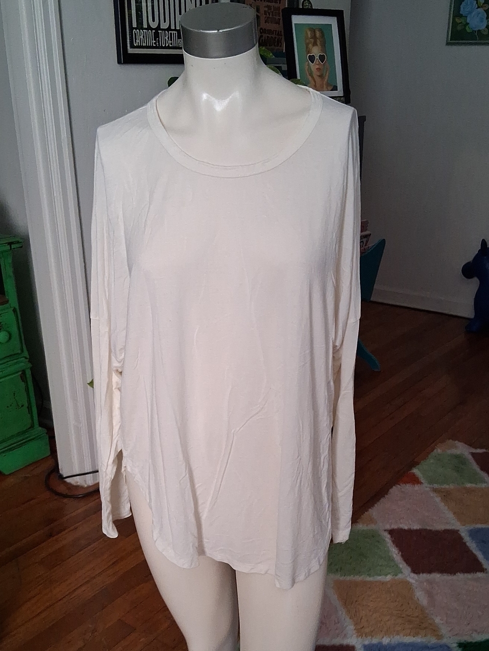 SHEIN Cream Long Sleeve Crewneck Layering Tee
